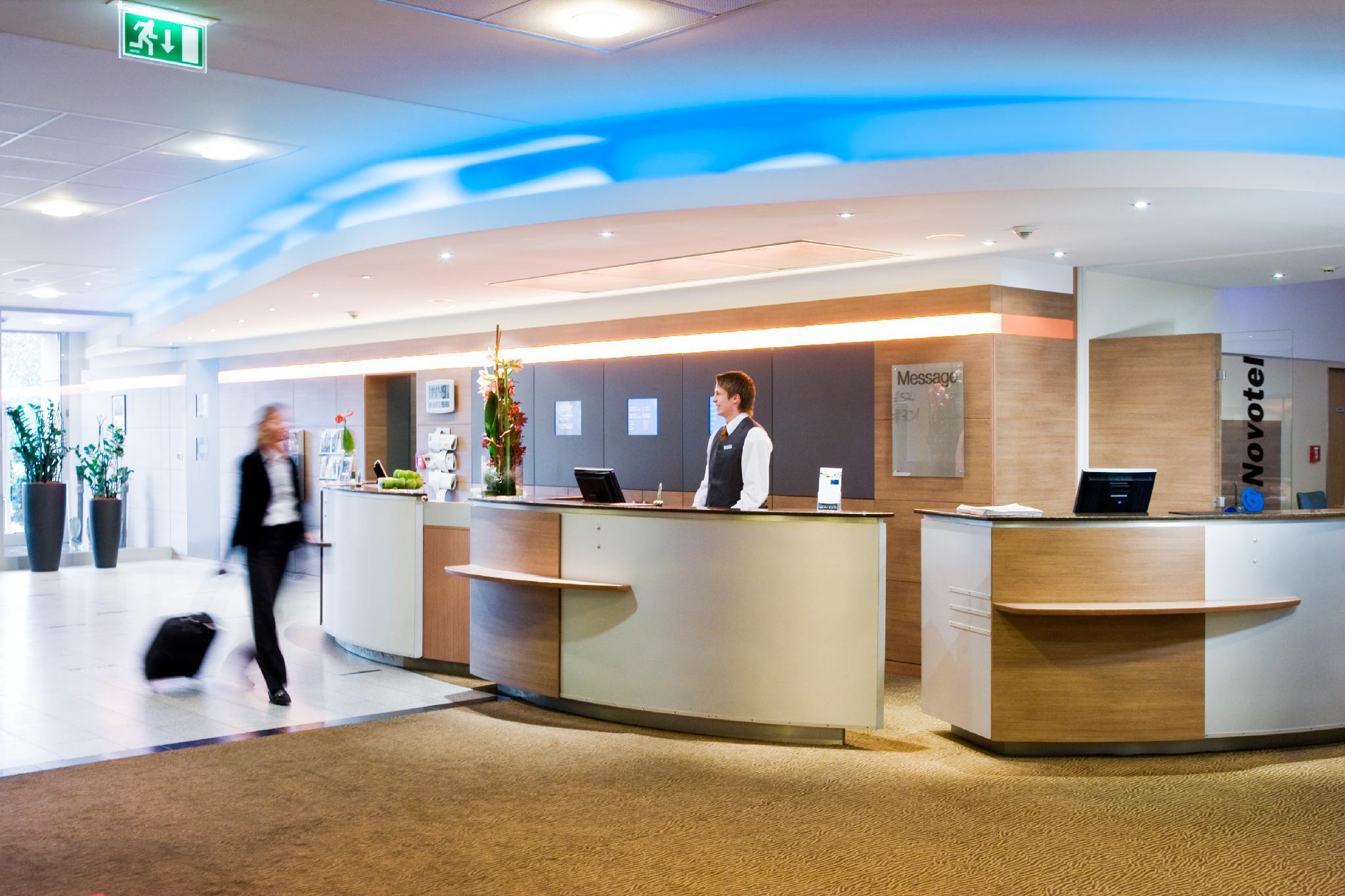 Novotel Duesseldorf City West Экстерьер фото